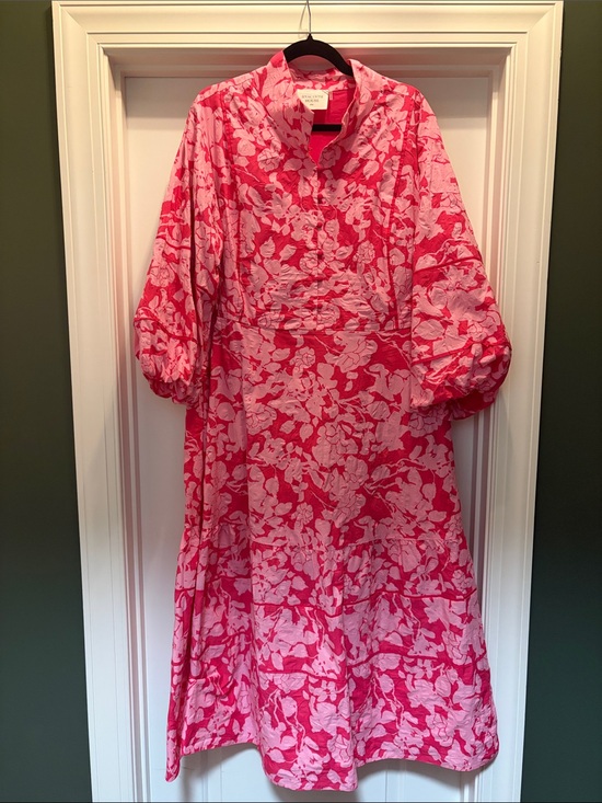 Hyacinth House Dresses & Skirts - Floral Pink Button-Front Midi Dress with Puff Sleeves